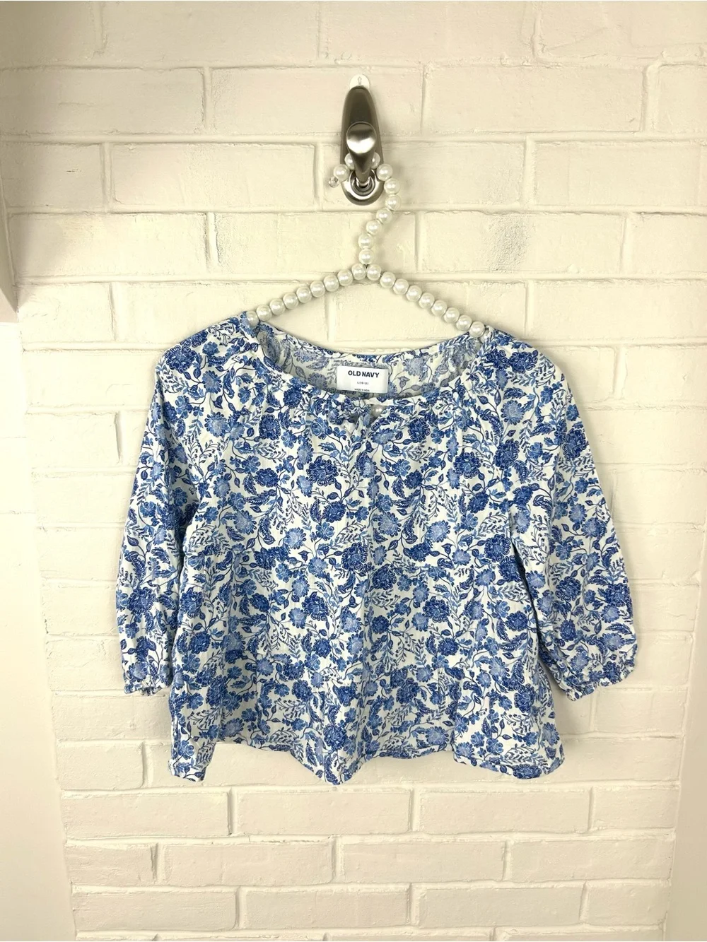 Old Navy Girls Blue Floral Peasant Top Size L 10/12